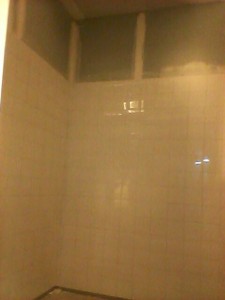 Alicatado de baños, cocinas en casas, restaurantes, oficinas