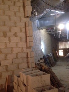 Construcción de muro con bloques de hormigón