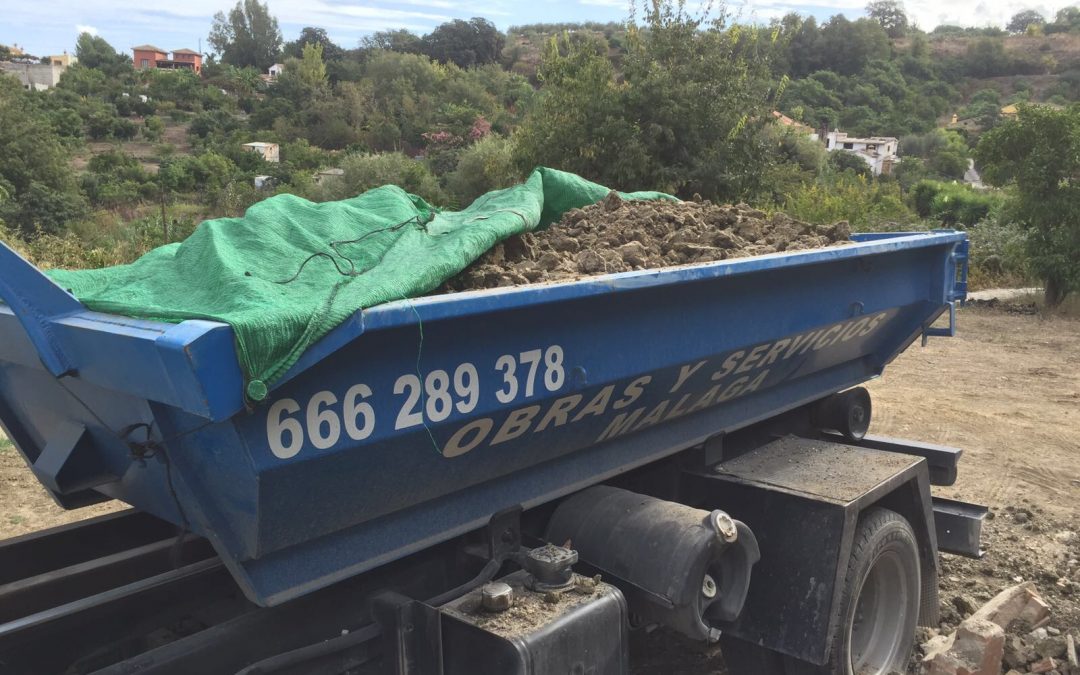Miniexcavadoras, contenedores y cubas